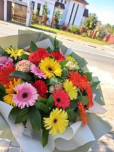 Букет цветов из:  Герберы #REPLACE_PRED# Славянском
