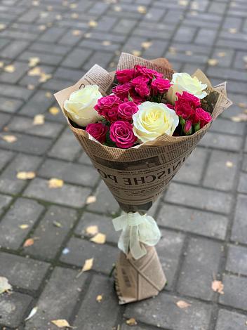 Букет цветов из: Розы в Славянском